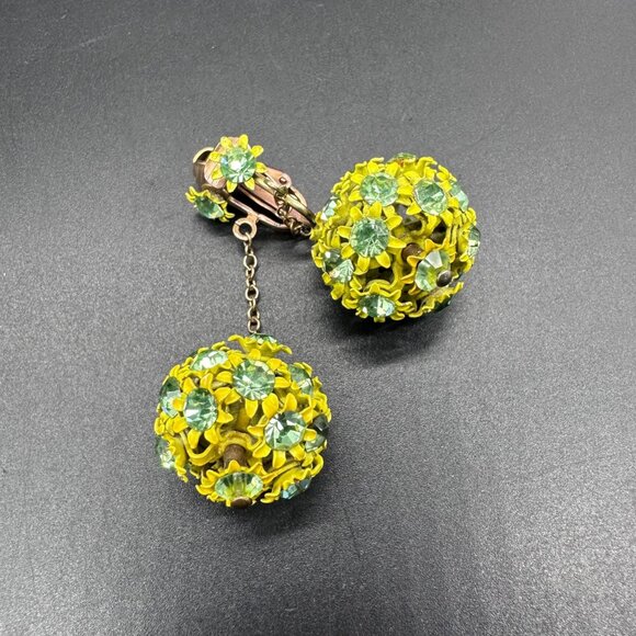 Jewelry - Vintage Clip On Earrings 1960s Flower Power Yellow Green Floral Dangle Drop Ball
